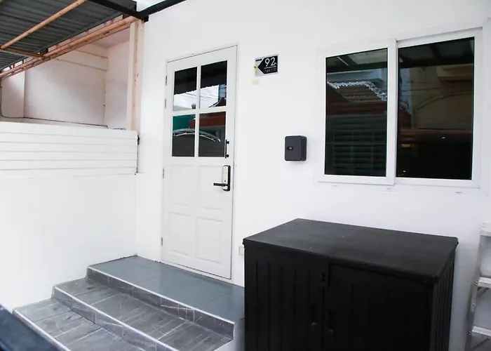 Near Bts Bearing Skytrain- Homey Living Townhome - 4 Bedrooms Apartment *
