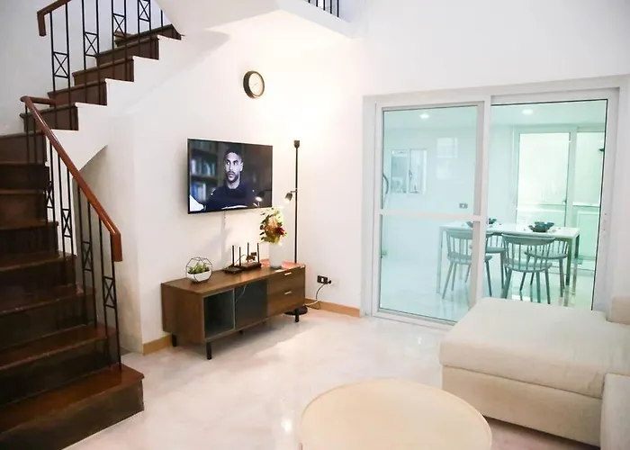 Near Bts Bearing Skytrain- Homey Living Townhome - 4 Bedrooms Bangkok